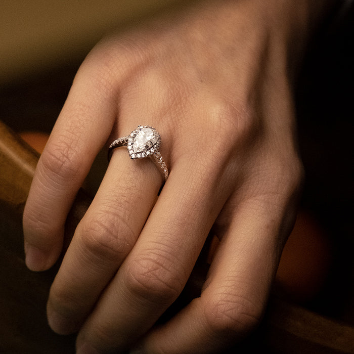 Anello di fidanzamento ovale Moissanite Anello solitario da donna Unico Anello di fidanzamento Anello di fidanzamento ovale Moissanite Anello solitario da donna Unico Anello di fidanzamento